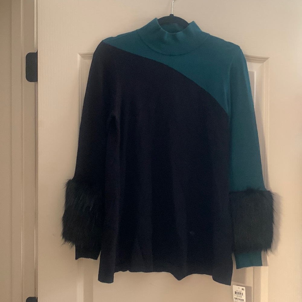 Alfani Medium Fur Cuff Sweater Brand New with Tags